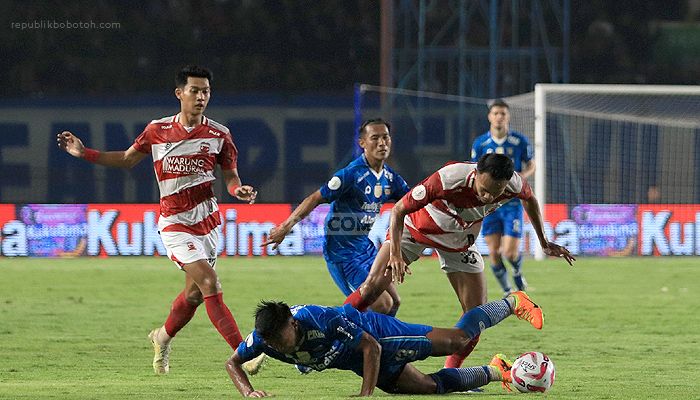 Madura United Unggul Pengusaan Bola, Rakhmat Basuki: Cuma Berhenti di Area Tengah Saja