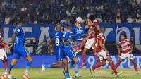 Reaksi Bobotoh setelah Persib Gulung Madura United: Omat Tong Waka Sarombong Jeung Takabur