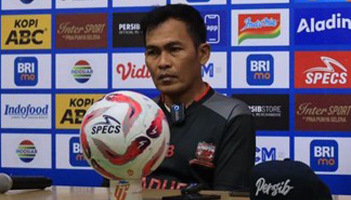 Reaksi dan Komentar Pelatih Interim Madura United setelah Dihajar Persib 3-0