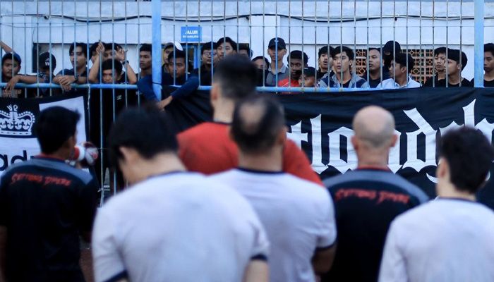 Suporter Datangi Tempat Latihan Madura United, Begini Komentar Rakhmat Basuki