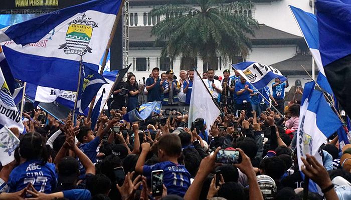 Glen Sugita: Persib Juara karena Bobotoh