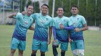 Beckham, Febri dan Henhen Kompak Liburan Bareng 