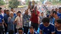 Bobotoh tak Henti Rayakan Gelar Juara Persib, Ini Pesan Umuh