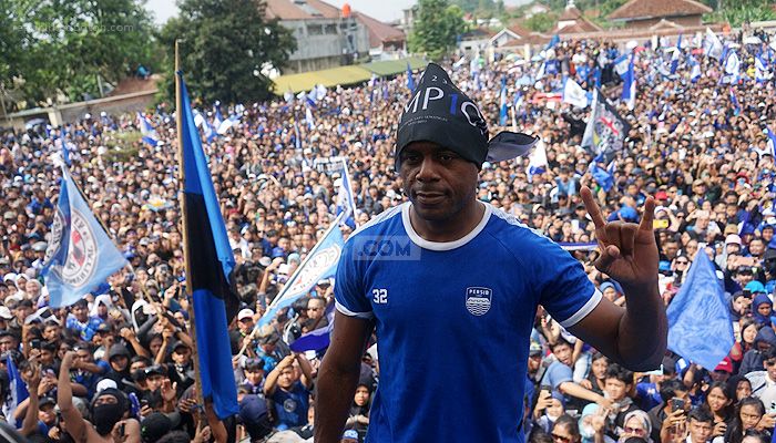 Victor Igbonefo Bakal Kembali Jadi 'Tukang Parkir'