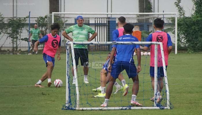 Gegara Ini, Bojan Hodak Belum Agendakan Uji Coba, Program Latihan Kemungkinan Berubah