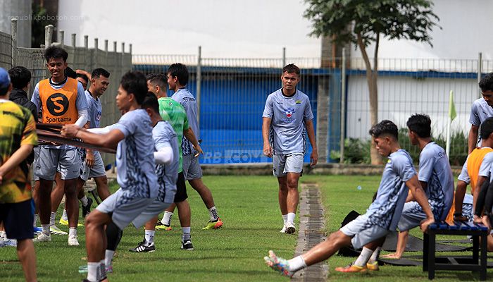 Level Kebugaran Pemain Persib Turun, Yaya Beri Penjelasan