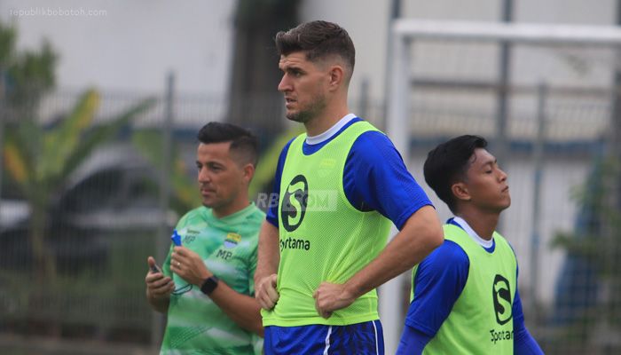 Nick Kuipers tak Turunkan Target Bersama Persib
