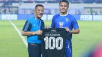 Lima Pemain dan Satu Staf Pelatih Persib Diganjar Penghargaan