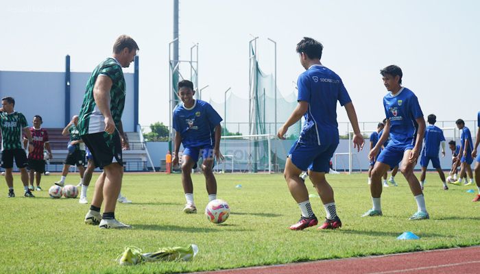 Tim Pelatih Persib Sampaikan Hasil Gim Internal, Ini Jadi Catatan 