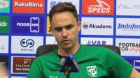 Ditanya Persaingan Dengan Persib, Paul Munster Tumpahkan Kekesalannya