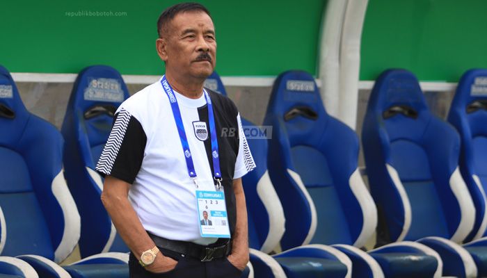 Jelang Persija vs Persib, Umuh Muchtar Sampaikan Pesan Penting Buat Bobotoh