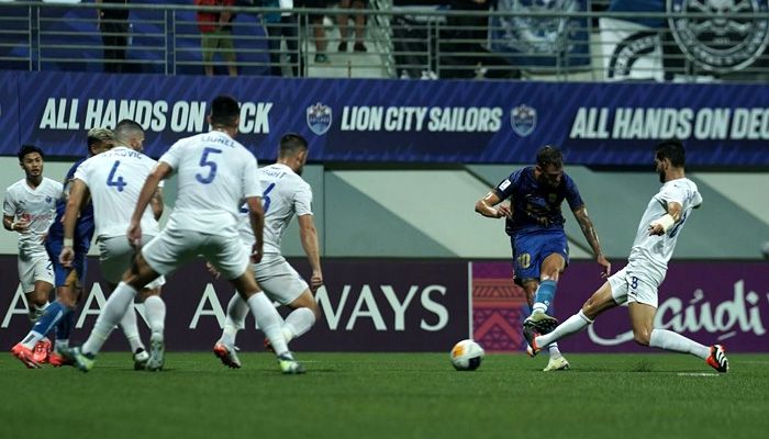 Bojan Hodak pun Terheran-heran Persib Sering Error dan tidak Konsisten