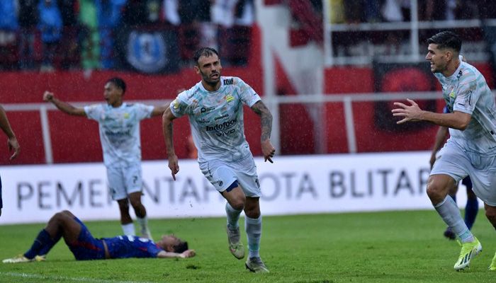 Persib Punya 4 Eksekutor Free Kick, Tyronne del Pino Paling Mematikan