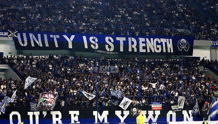 Persib Sampaikan Apresiasi Kepada Bobotoh dan Sesalkan Aksi Rasis di GBLA