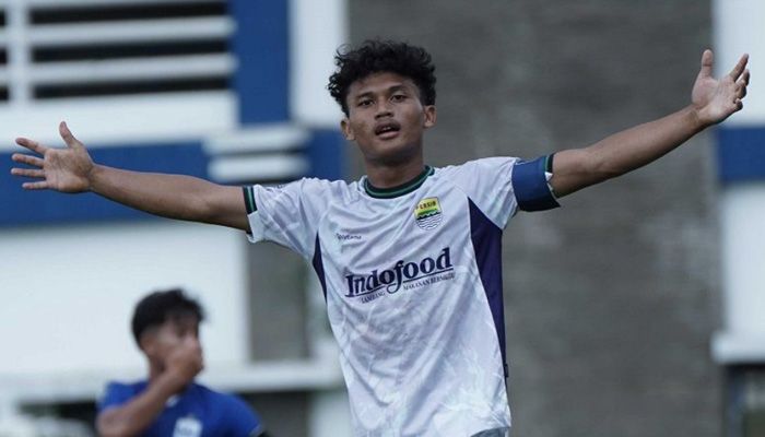 Pemain Muda Persib Cedera Rusuk, Bojan Hodak: Saya Harap tidak Cedera Serius