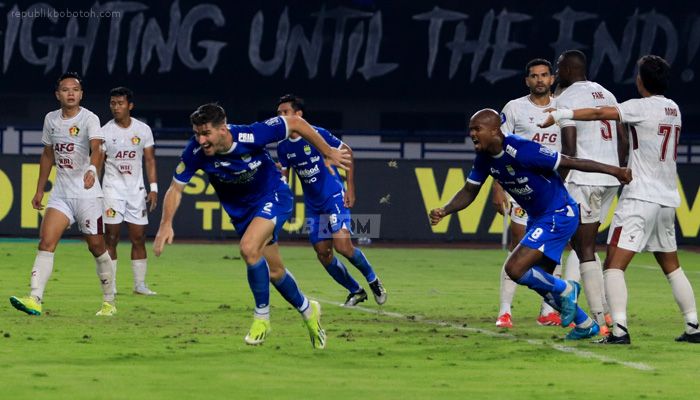Kemenangan Persib Harus Dibayar Mahal, Nick Kuipers dan Ryan Kurnia Terjerat Skorsing
