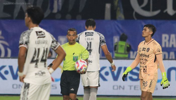 Kalah dari Persib, Bek Tengah Bali United Ungkapkan Kekecewaannya 