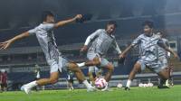 Ini Alasan Bojan Hodak Libatkan Dua Pemain Persib Junior