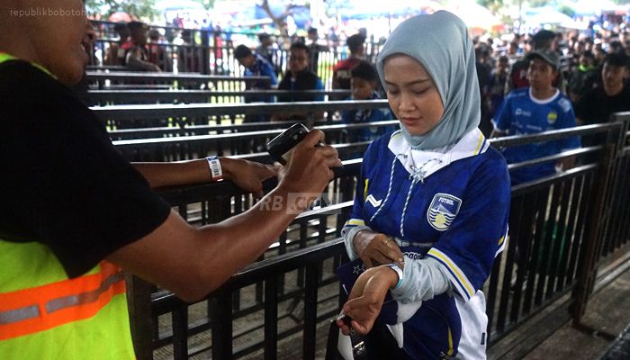 Daftar Harga dan Cara Membeli Tiket Persib vs PSS Sleman 