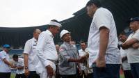 [VIDEO] Maruarar Sirait Cek Kesiapan Stadion GBLA, Piala Presiden 2025 Akan Dipindah ke Si Jalak Harupat?