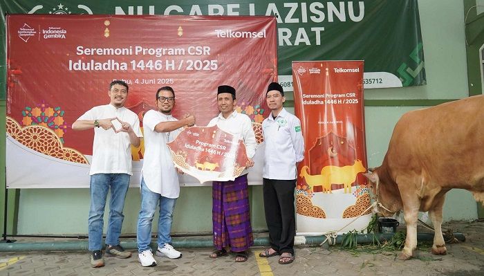 Telkomsel Jabar Bagikan Hewan Kurban ke Lebih dari 40 Titik, Sambungkan Senyuman di Momen Iduladha 1446 H