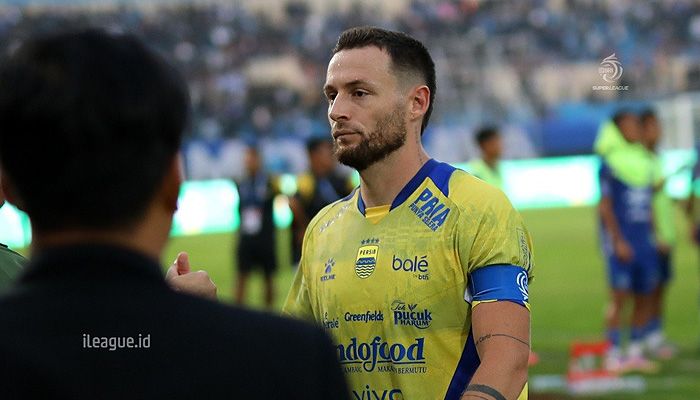 Masih Marah dan Kecewa gara-gara Gagal Penalti, Ini Janji Marc Klok