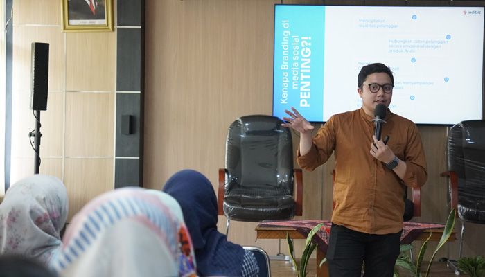 Melalui Indibiz, Telkom Regional II Dukung Digitalisasi UKM di Cicendo 