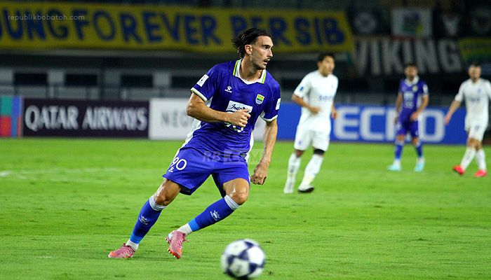 Hasil Babak I Bangkok United vs Persib, Gol Andrew Jung Bawa Maung Bandung Unggul