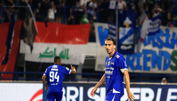 Takjub Dukungan Bobotoh, Andrew Jung Kian Bergairah