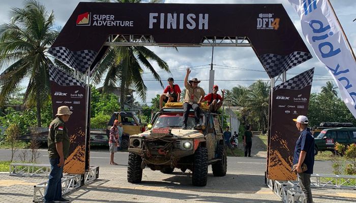 Superadventure DFC 4 Ajang Uji Nyali Para Offroader Jelajahi Hutan Liar Jawa  Barat