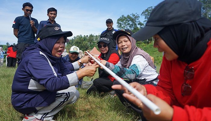 Coklat Kita Extra Merdeka Hadirkan Tawa dan Kebersamaan di Kampung Cipelah Rancabali
