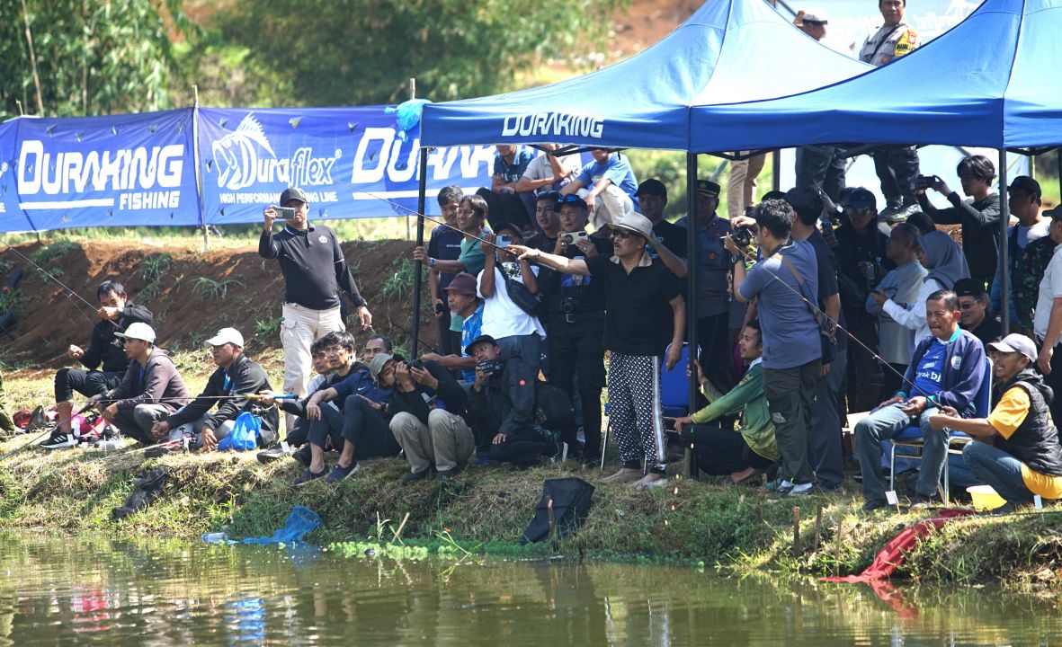 Fun Fishing With Persib Legend Jadi Ajang Silaturahmi Umuh Muchtar Menebar Umpan Kenangan