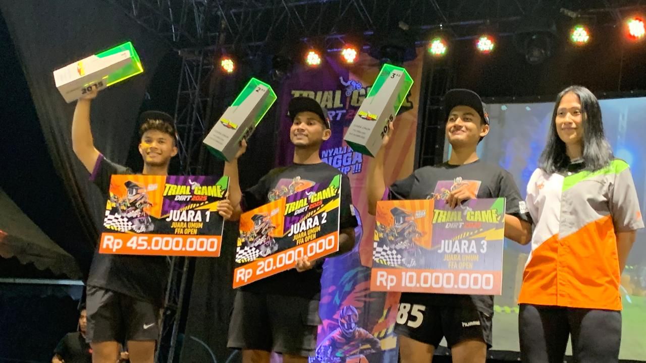 Taklukan Sirkuit Bandung, M. Zidane Sabet Juara Umum FFA Open dan Campuran Open Trial Game Dirt 2025