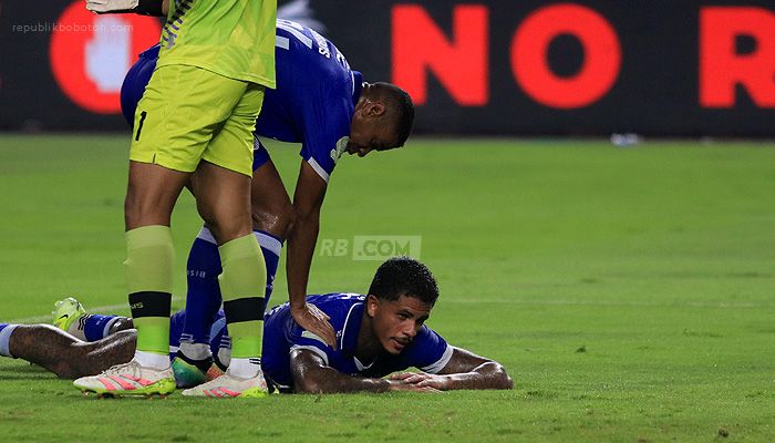 Bojan Hodak Sebut Ramon Tanque sudah Berikan Segalanya hingga Lupa Berhenti Berlari