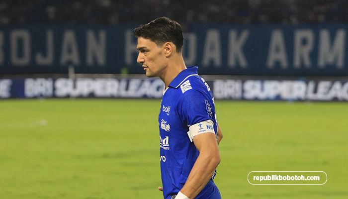 Federico Barba Buka Suara soal Rumor ke Pescara, Fokusnya Bikin Bobotoh Tenang