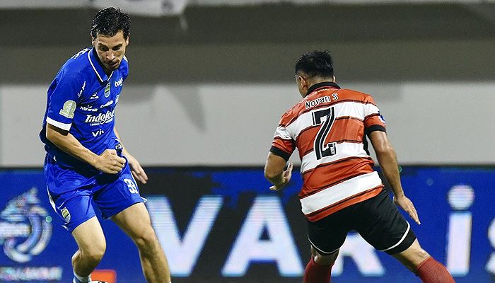 Kata-kata Thom Haye setelah Cetak Gol Perdana untuk Persib