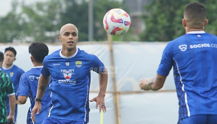 Empat Pemain Asing Persib Terancam Dilepas Jelang Putaran Kedua Super League 2025–2026