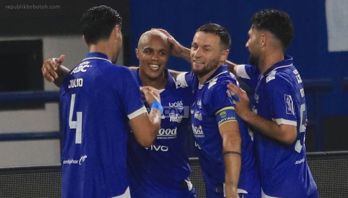 Bukan Salah Bojan Hodak, Begini Kondisi Ruang Ganti Persib Setelah Wiliam Marcilio Dicoret