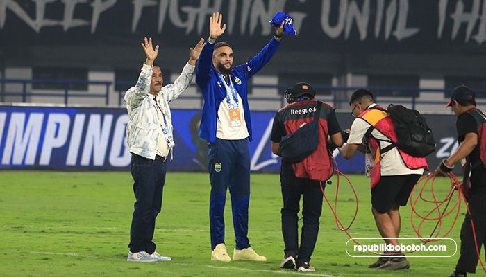 Nama Persib Menggema di Eropa Usai Datangkan Layvin Kurzawa