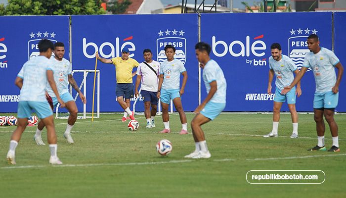 Persib Dapat Angin Segar, Bojan Hodak Bicara Kondisi Jung, Lucho, dan Saddil