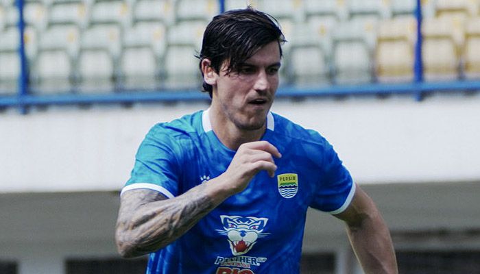 Sergio Castel Terpacu Jejak Pemain Spanyol, Siap Ukir Sejarah Baru di Persib