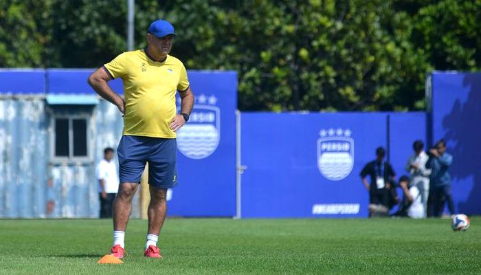 Bukan Soal Kontrak, Bojan Hodak Soroti Hal Krusial Ini di Persib
