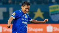 Hasil Babak I Persija vs Persib: Brace Adam Alis Bawa Maung Bandung Unggul