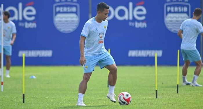 Persib Tatap Pekan Penentuan, Dedi Kusnandar Serukan Dukungan Penuh Bobotoh