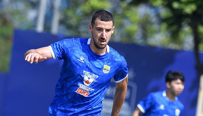 Balsa Sekulic Akan Bujuk Luka Menalo