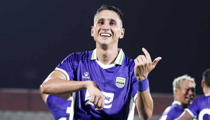 Gol Perdana Luka Menalo Punya Cerita, Selebrasi Biola Ternyata Simpan Kenangan Masa Kecil