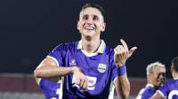 Gol Perdana Luka Menalo Punya Cerita, Selebrasi Biola Ternyata Simpan Kenangan Masa Kecil