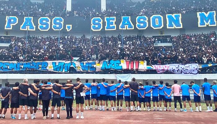 Pesan Tegas Marc Klok di Depan Ribuan Bobotoh Jelang Persib vs Persija