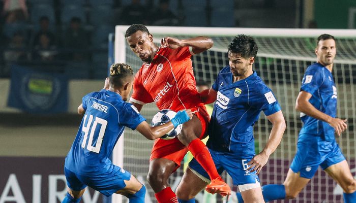 Rapor Sandy Walsh saat Jalani Debut Bersama Persib, 'Biru' dan Menjanjikan